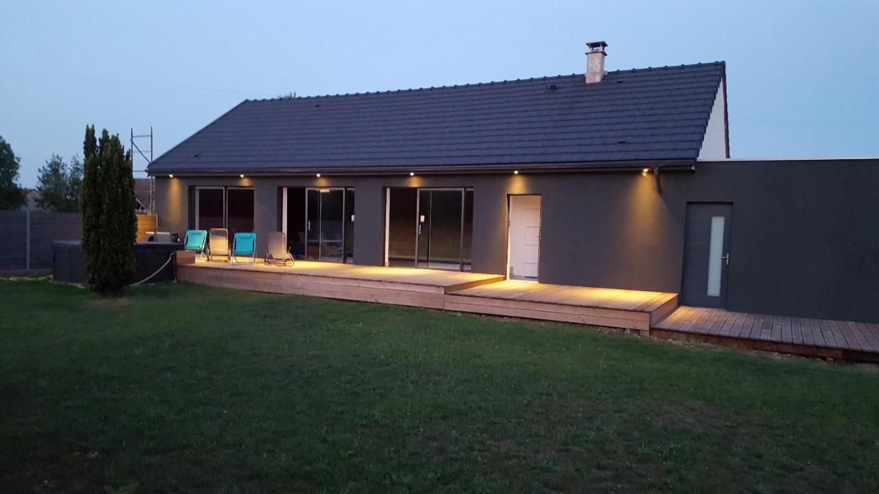 Agathe Et Titi Bed & Breakfast Marigny-les-Reullee Exterior foto