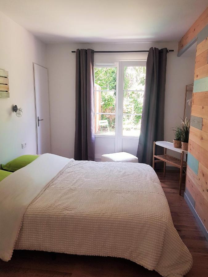 Agathe Et Titi Bed & Breakfast Marigny-les-Reullee Exterior foto